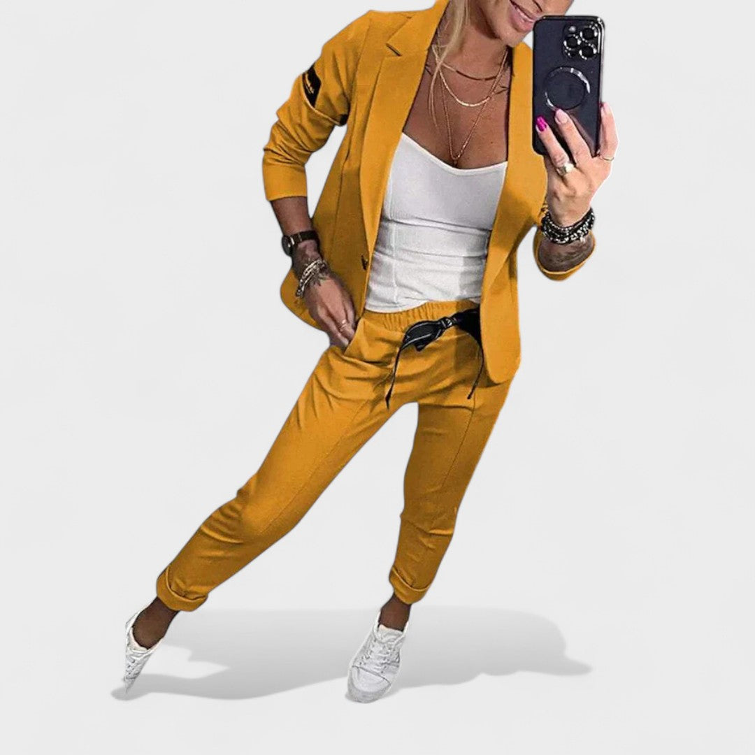 Karolina Tailored Set with Soft Blazer and Trousers