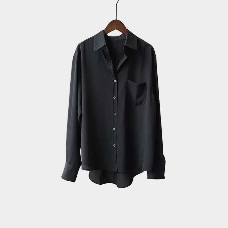 Shirt with Elegant Line and Modern Detail