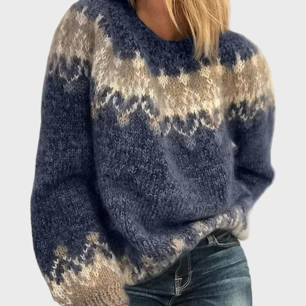 Cozy – Knitted Pullover with High Collar