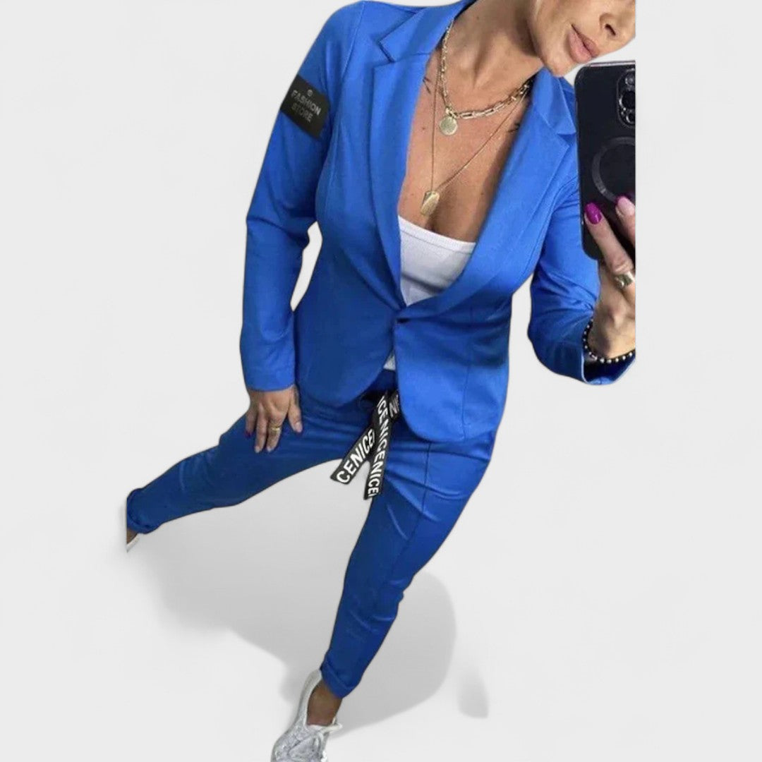 Karolina Tailored Set with Soft Blazer and Trousers