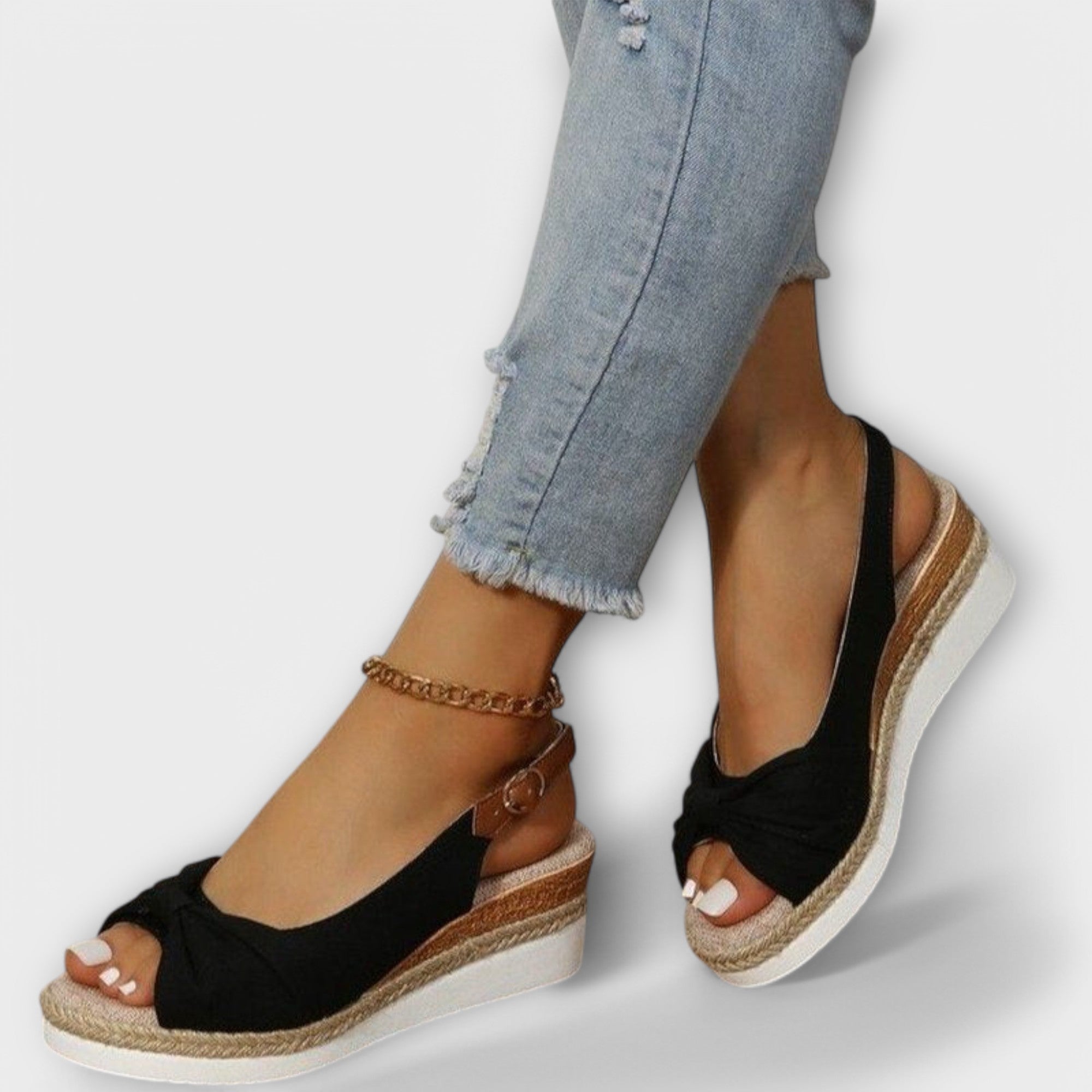 Dunja – Orthopedic Sandals for Comfort and Support