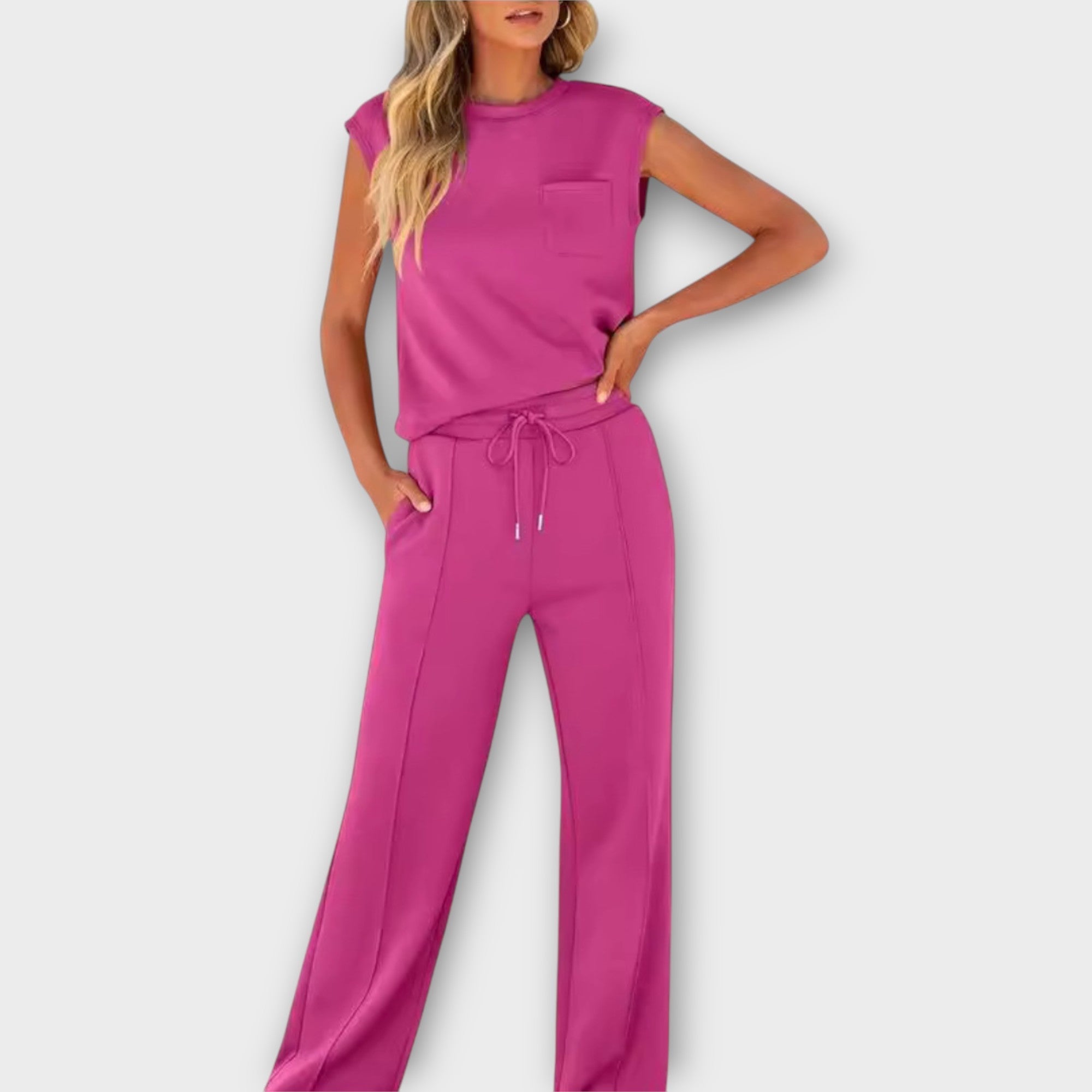 Set of sleeveless tops and pants with drawstring