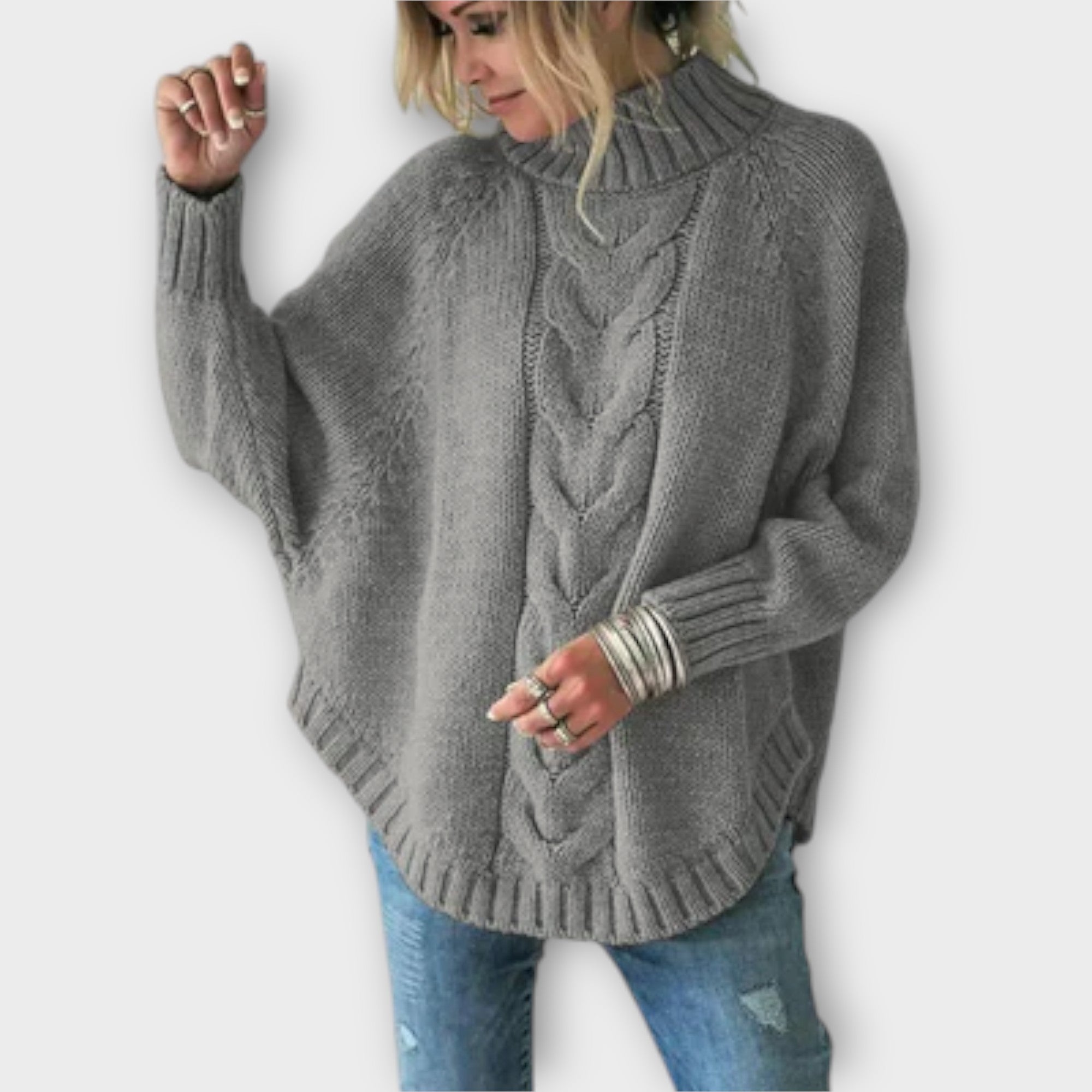 Elysian - Knitted Sweater with Braided Pattern