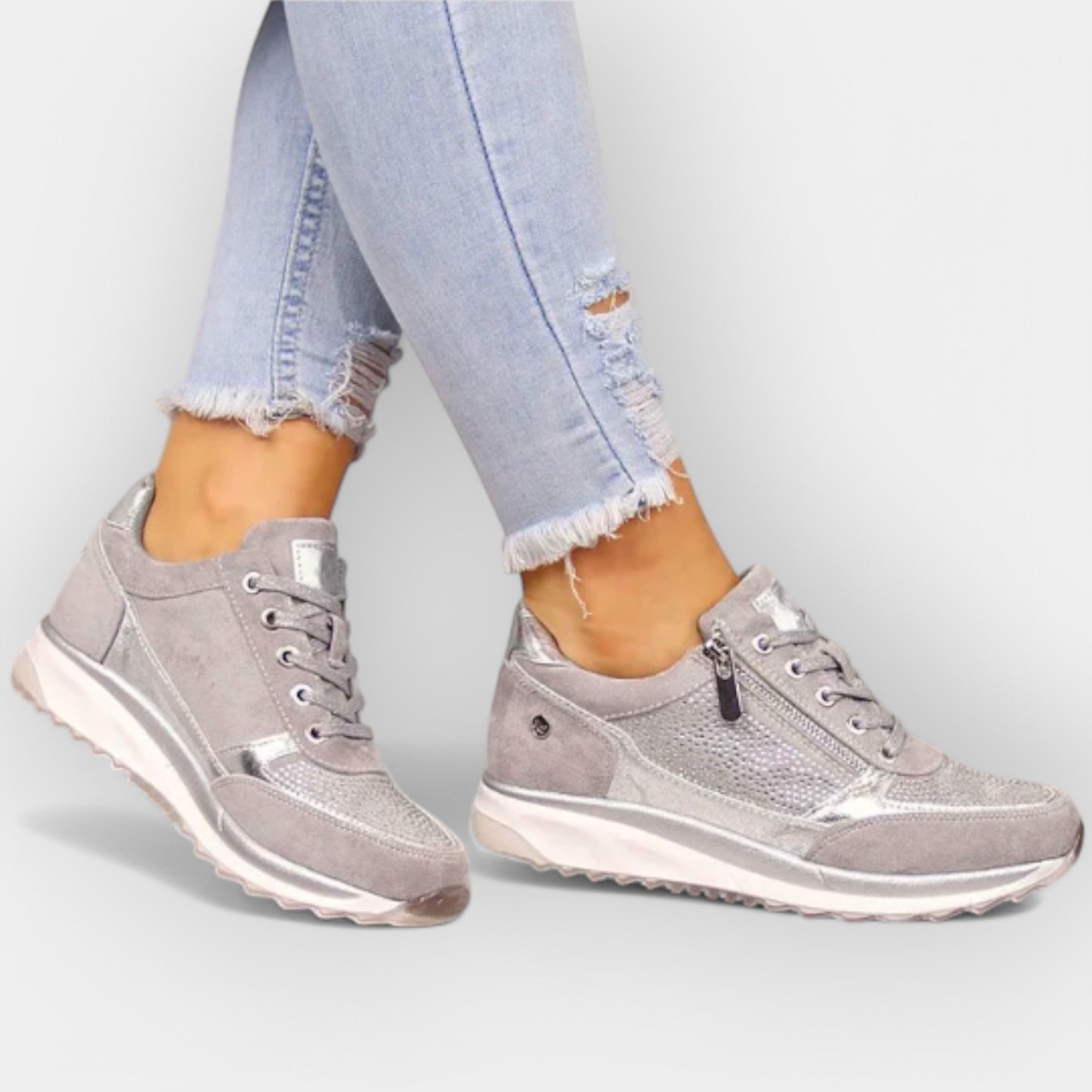 Anatomical Sneakers with Zipper Closure