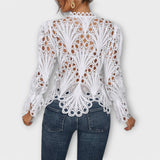Malina – Elegant Lace Blouse