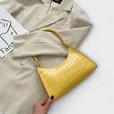 Bernarda - Elegant Leather Bag with Shine