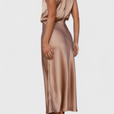 Rina - Elegant Dress with Draped Collar