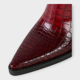Mirjana – elegant shoes with crocodile pattern and stylized heel