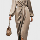 Giada - Elegant Pink Dress with V-Neck and Side Slit