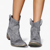 Kamilė – Timeless Boots