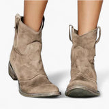 Kamilė – Timeless Boots