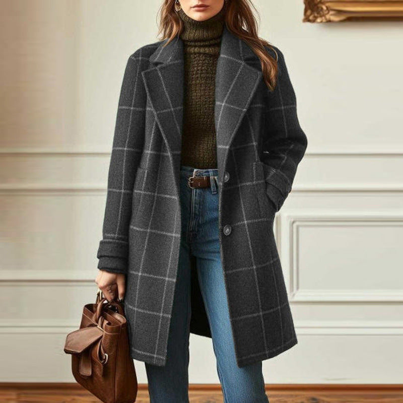 Sally – Classic Checked Coat