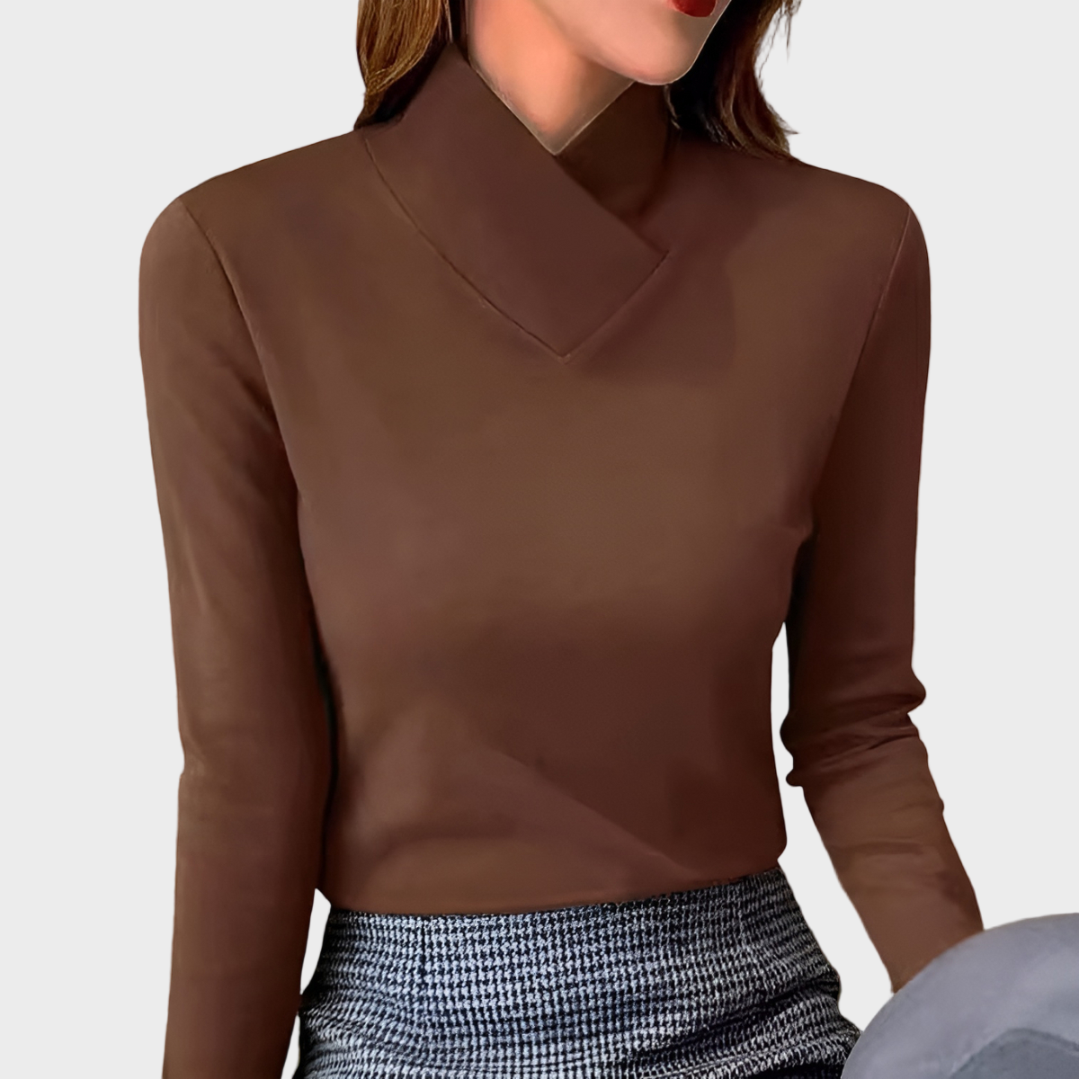 Adele - Elegant High Collar