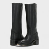 Agneza – classic riding boots with a high cut for optimal comfort and style