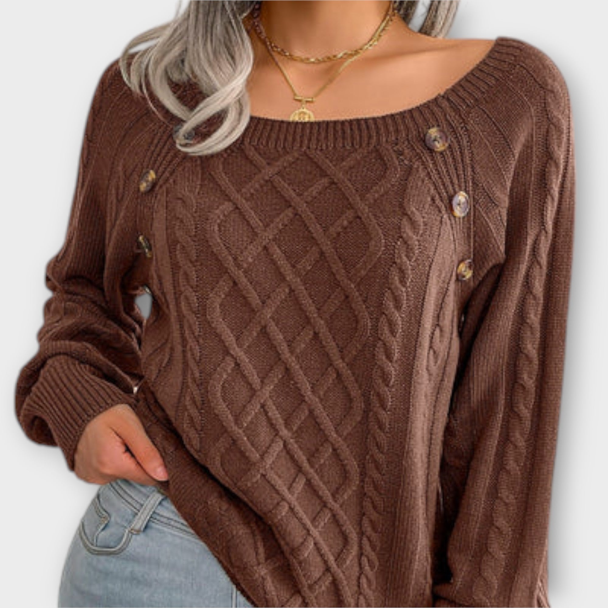 Malia - Knitted Sweater with Button