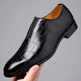 Noah™ - Stylish leather loafers with stone pattern