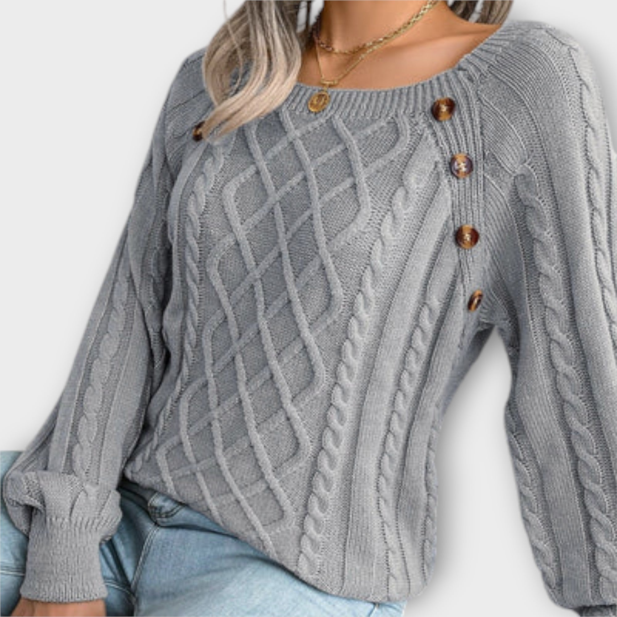 Malia - Knitted Sweater with Button