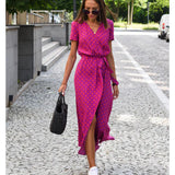 Julia – Elegant dress with V-neck and tailored cut