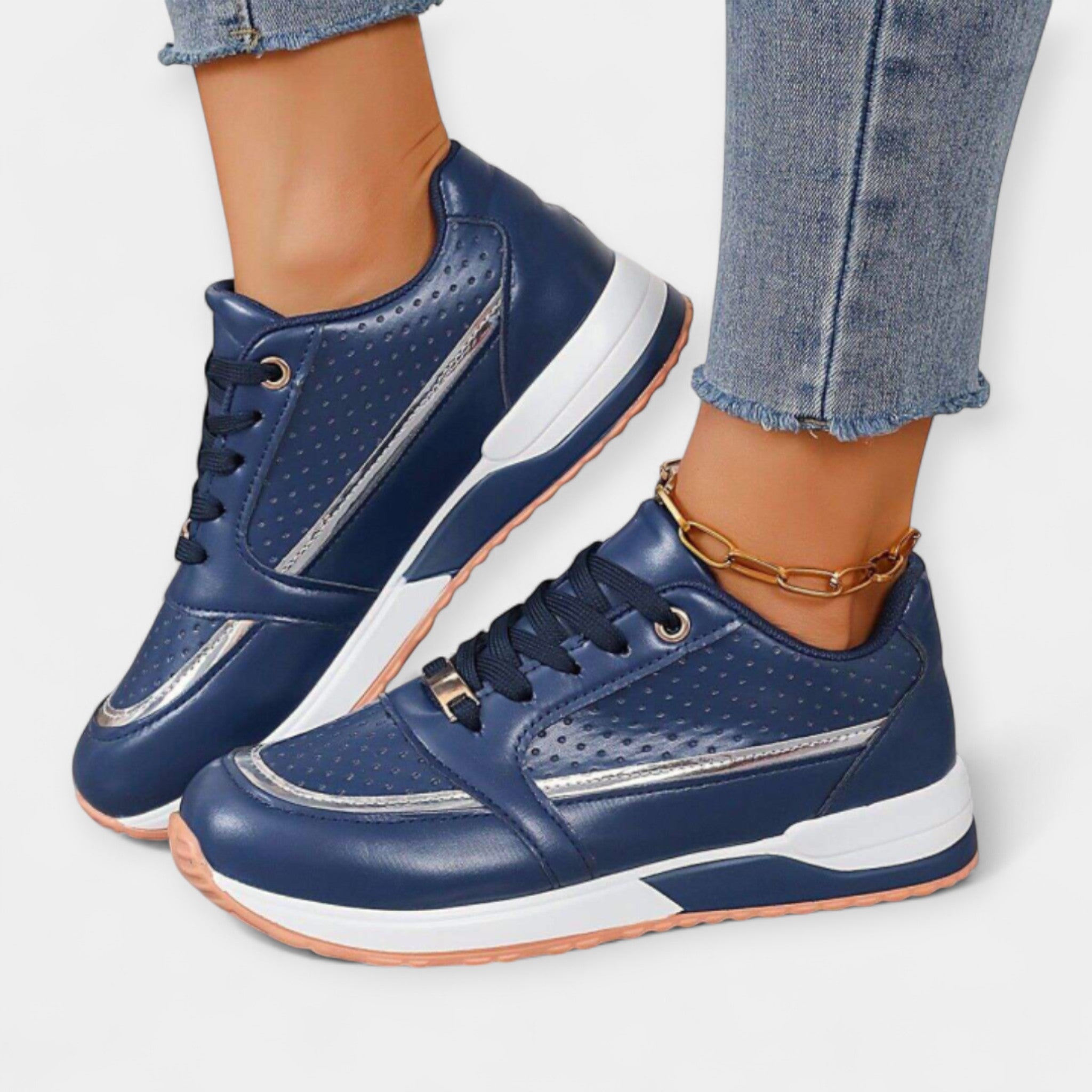 Sports Shoes