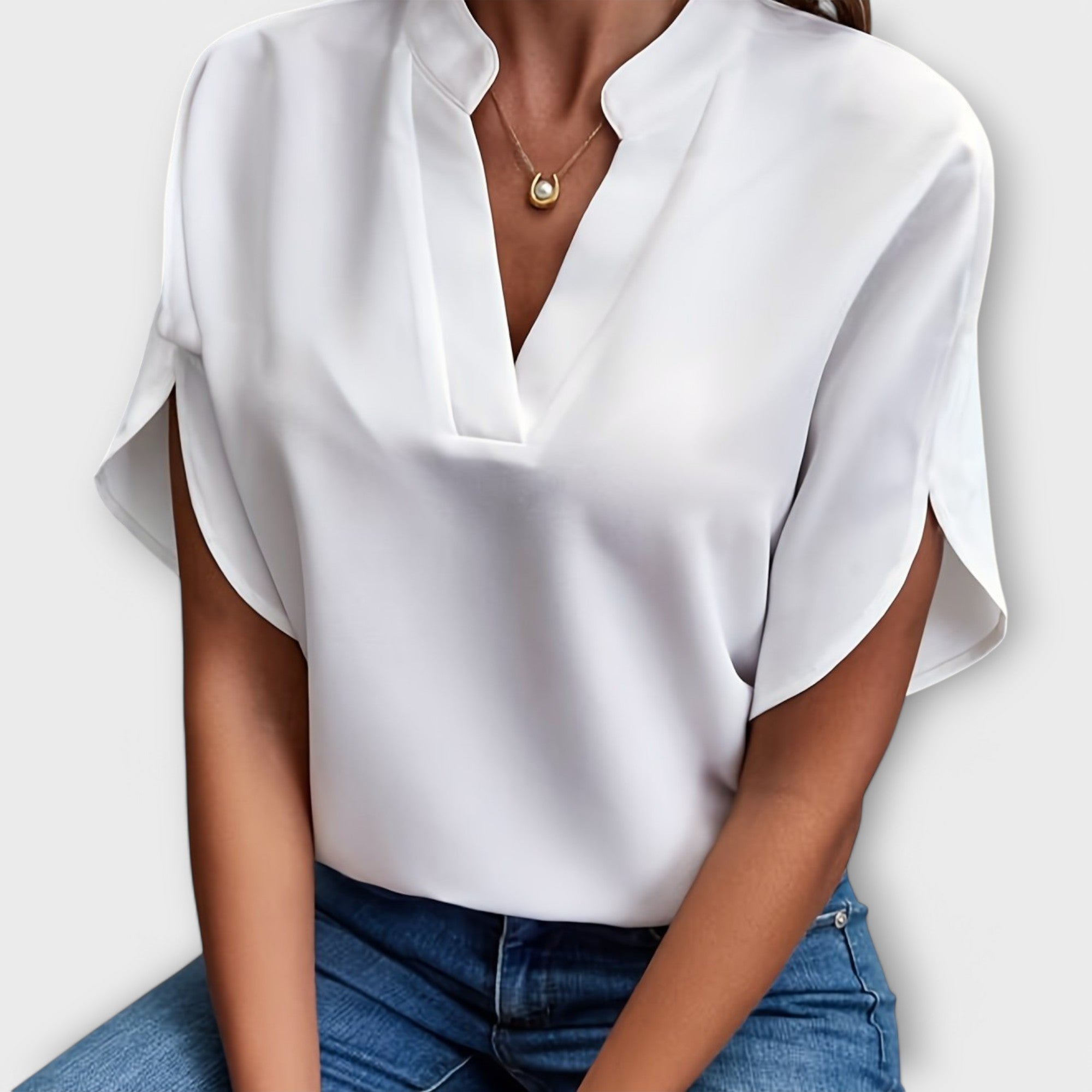 Gizela - Women's Lightweight Blouse