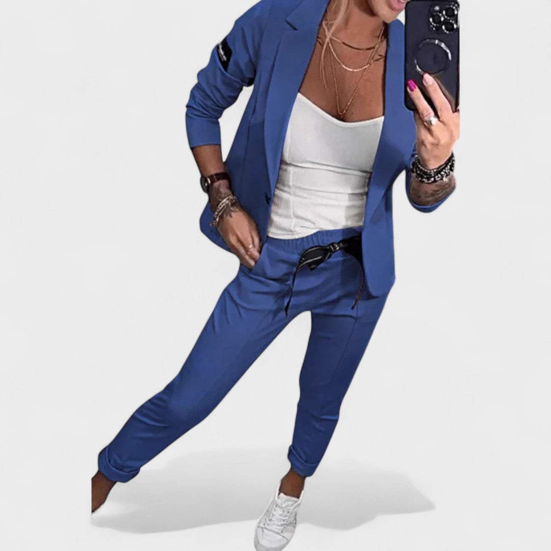 Karolina Tailored Set with Soft Blazer and Trousers