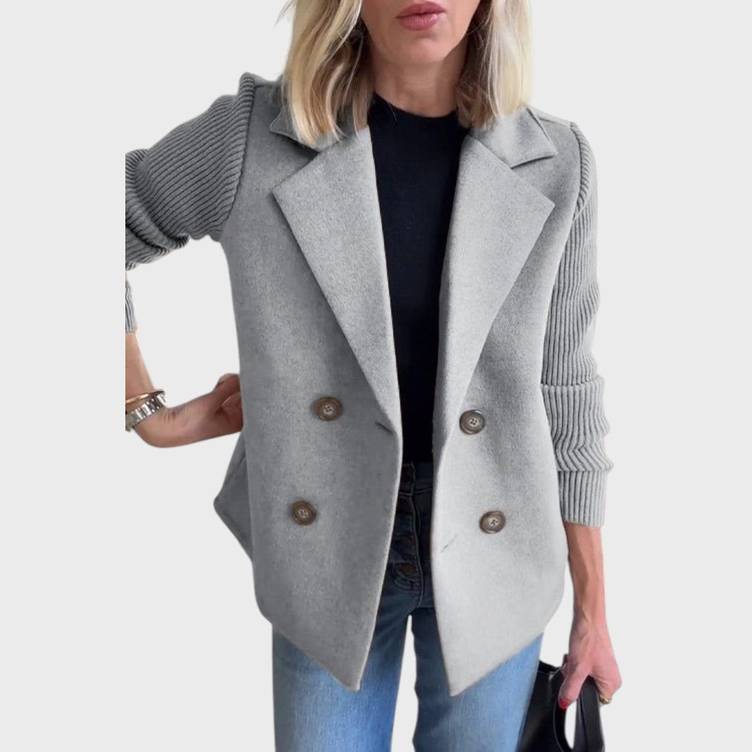Emma - Elegant blazer with knitted sleeves