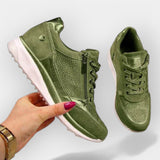 Anatomical Sneakers with Zipper Closure