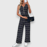 Complete Set with V-Neck and Coordinated Pants