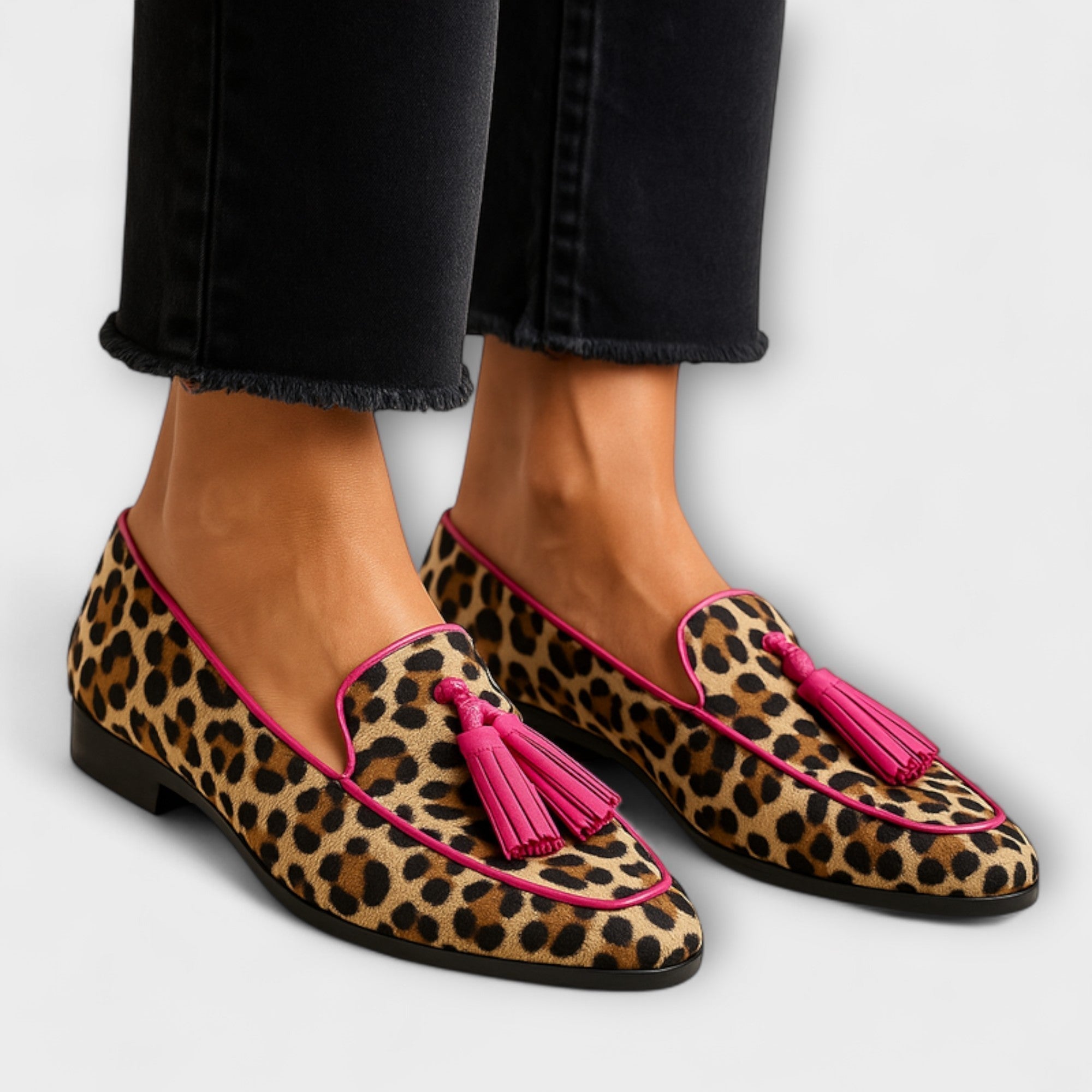 Lana - moccasins decorated with pearls