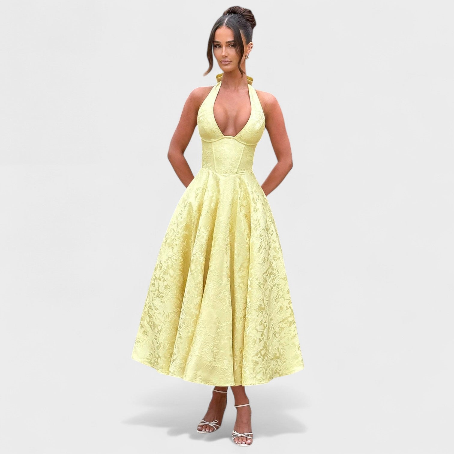 Julieta – Midi dress with halter neckline