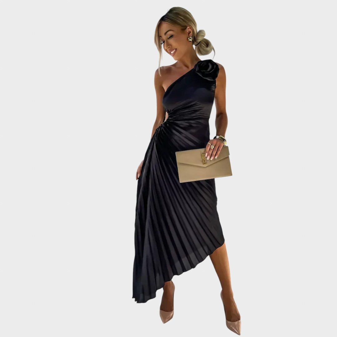 Nika - Elegant Dress with Ruffles on the Shoulders for a Chic Look