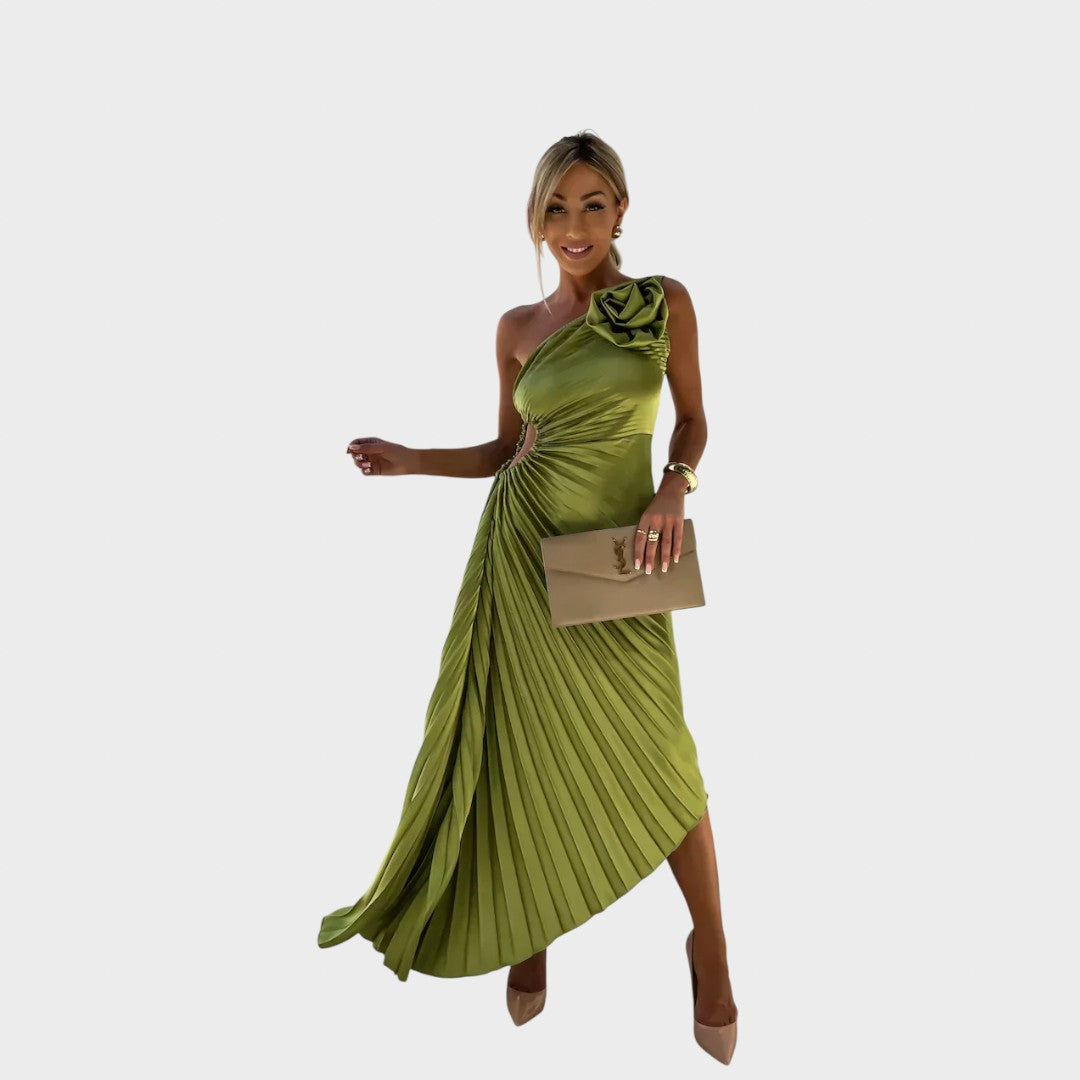 Nika - Elegant Dress with Ruffles on the Shoulders for a Chic Look