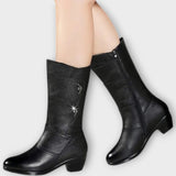 Amara – elegant and comfortable boots for every day