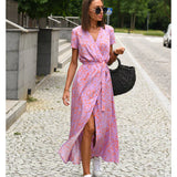 Julia – Elegant dress with V-neck and tailored cut
