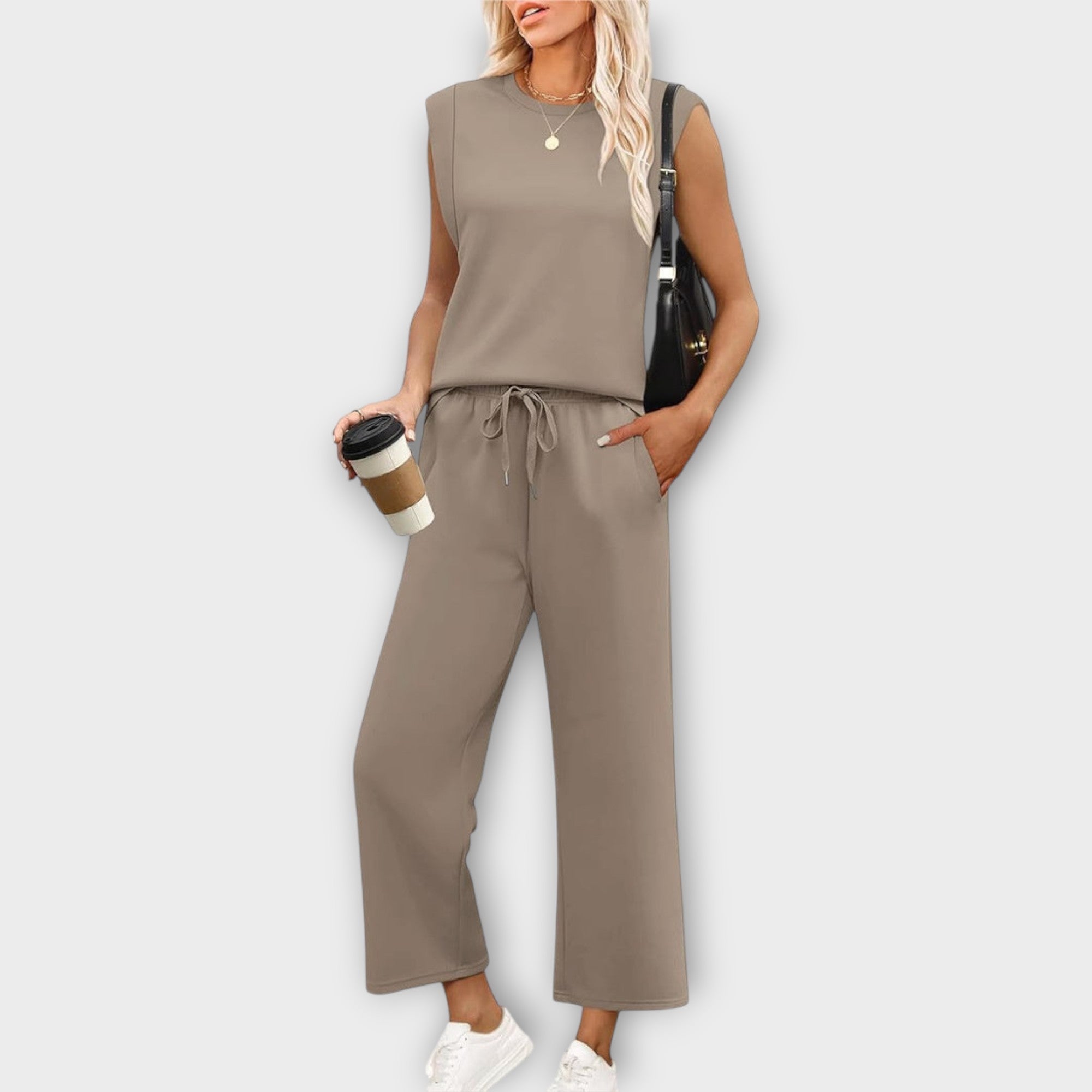 Women's Set – Comfortable, Elegant, and Modern