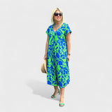 Rita – Elegant Floral Fashion