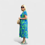 Rita – Elegant Floral Fashion
