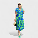 Rita – Elegant Floral Fashion